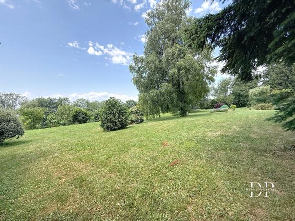 Maison à vendre 5 pièces de 259 m2 CRANVES SALES (74)