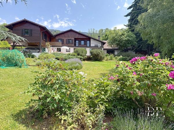 Maison à vendre 5 pièces de 259 m2 CRANVES SALES (74)