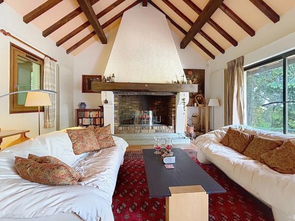 Maison à vendre 5 pièces de 259 m2 CRANVES SALES (74)