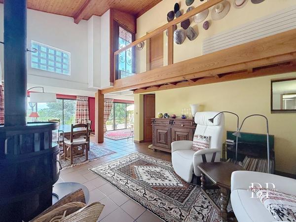 Maison à vendre 5 pièces de 259 m2 CRANVES SALES (74)