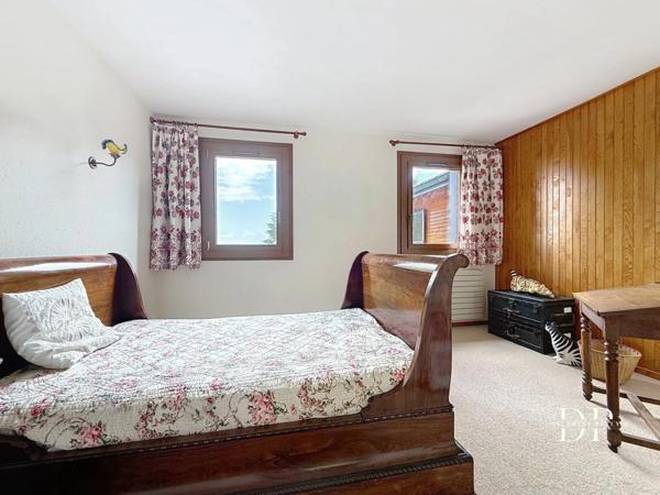 Maison à vendre 5 pièces de 259 m2 CRANVES SALES (74)