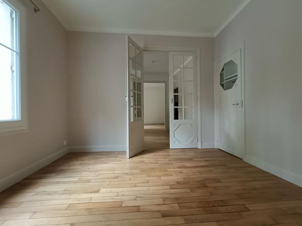 Appartement  à Tours avec parking et caves