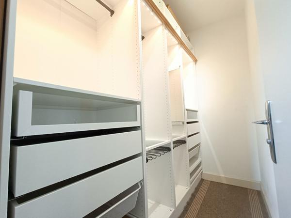 Appartement  à Tours avec parking et caves