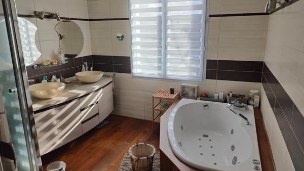 Pavillon de plain pied au calme