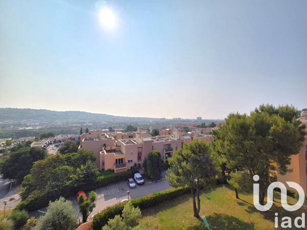 Appartement à vendre 4 pièces 79 m² Saint-Laurent-du-Var