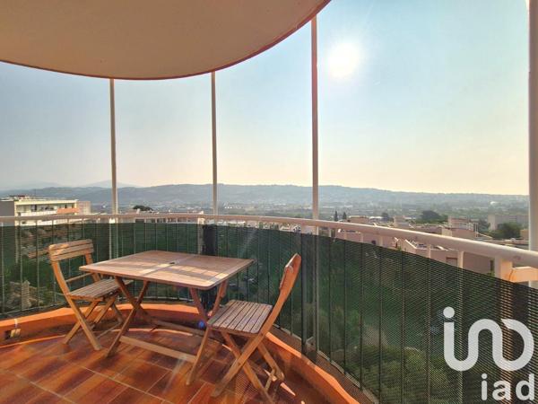 Appartement à vendre 4 pièces 79 m² Saint-Laurent-du-Var