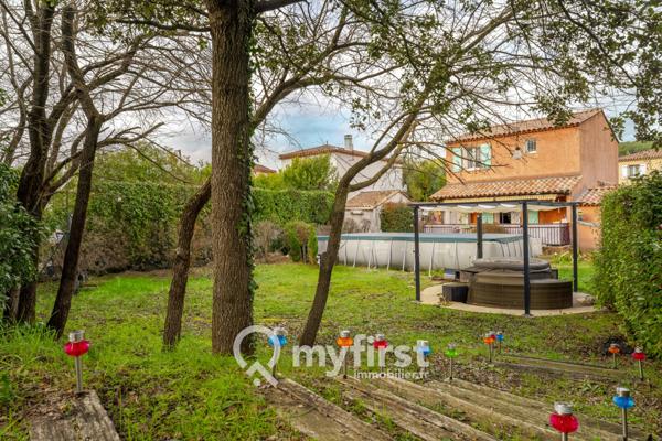 Brignoles (83170) Une maison provençale récente, au calme d’une impasse, avec grand jardin à Brignoles