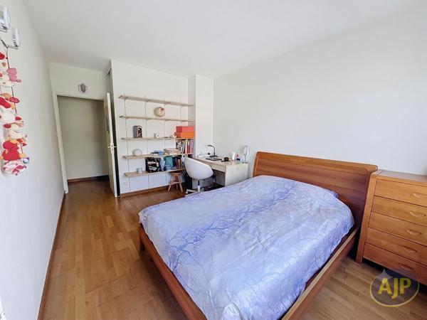 Location appartement Nantes : 1 800 € - AJP Immobilier Nantes Ouest