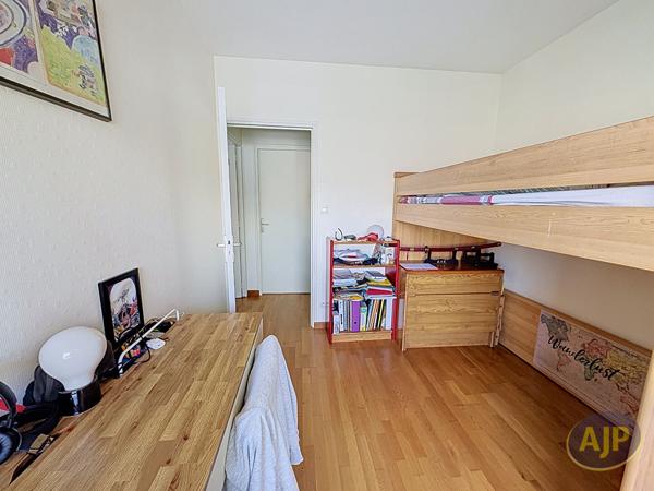 Location appartement Nantes : 1 800 € - AJP Immobilier Nantes Ouest