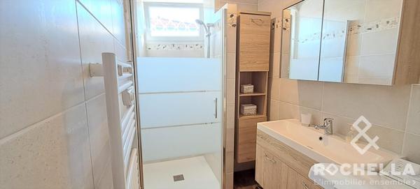 Maison ancienne de 108 m2 entièrement rénovée avec extérieur au calme