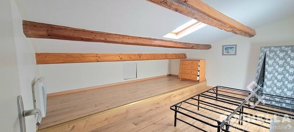 Maison ancienne de 108 m2 entièrement rénovée avec extérieur au calme