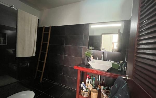 Maison à vendre    4 pièces •  Le Moule