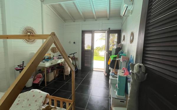 Maison à vendre    4 pièces •  Le Moule