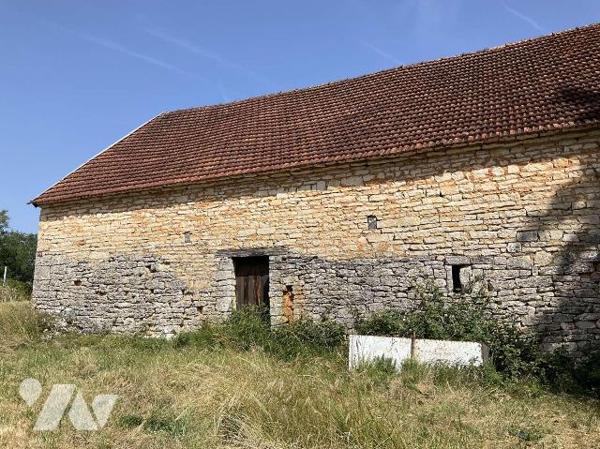 A VENDRE : Dans un endroit paisible, en situation isolée entre SOUILLAC (Lot - 46) et BRIVE, ma...