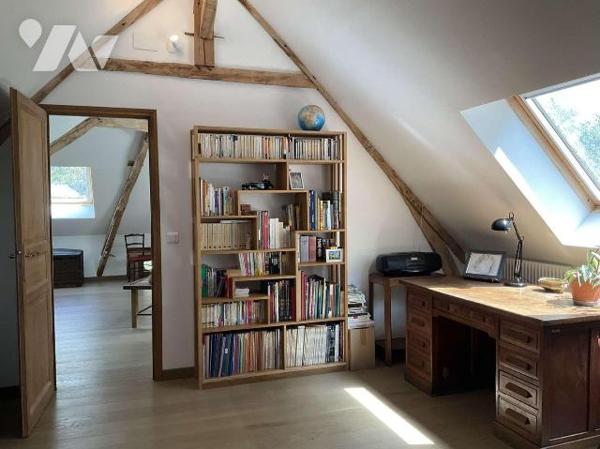 A VENDRE : Dans un endroit paisible, en situation isolée entre SOUILLAC (Lot - 46) et BRIVE, ma...