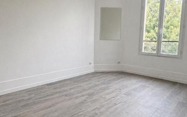 Appartement à vendre    2 pièces • 43,02 m2 Montreuil