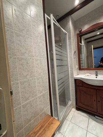 LAIGNES 21330 Ensemble immobilier 1811 de 220 M² s avec dépendances cour et terrain  Laignes (21330)