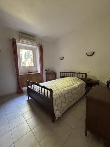 LAIGNES 21330 Ensemble immobilier 1811 de 220 M² s avec dépendances cour et terrain  Laignes (21330)