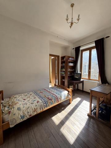 LAIGNES 21330 Ensemble immobilier 1811 de 220 M² s avec dépendances cour et terrain  Laignes (21330)