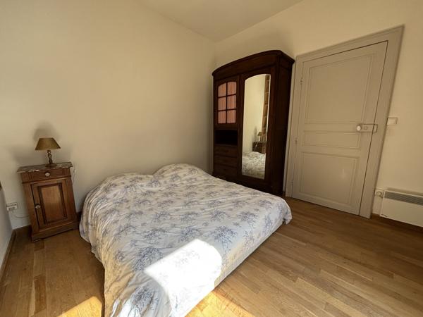 LAIGNES 21330 Ensemble immobilier 1811 de 220 M² s avec dépendances cour et terrain  Laignes (21330)