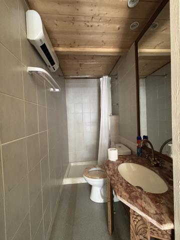 LAIGNES 21330 Ensemble immobilier 1811 de 220 M² s avec dépendances cour et terrain  Laignes (21330)