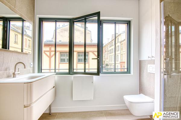 Versailles Notre Dame - Maison 5 pièces 131.60 m² au sol avec terrasse arborée de 33 m² 1 098 000 € **  - Référence  28410