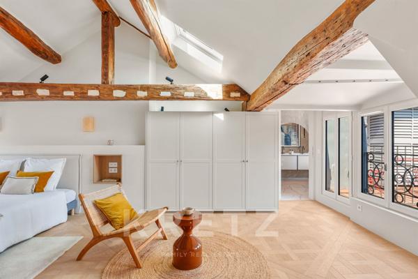 Duplex d'architecte avec terrasse au coeur du Quartier Latin