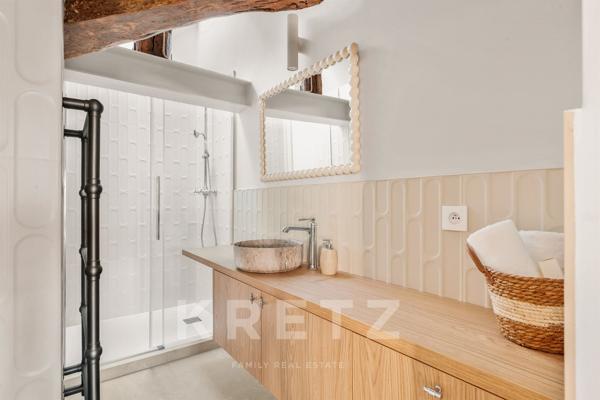 Duplex d'architecte avec terrasse au coeur du Quartier Latin