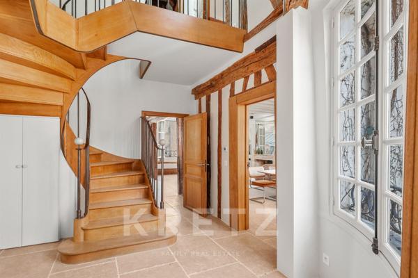 Duplex d'architecte avec terrasse au coeur du Quartier Latin