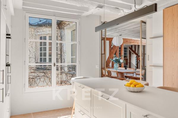 Duplex d'architecte avec terrasse au coeur du Quartier Latin