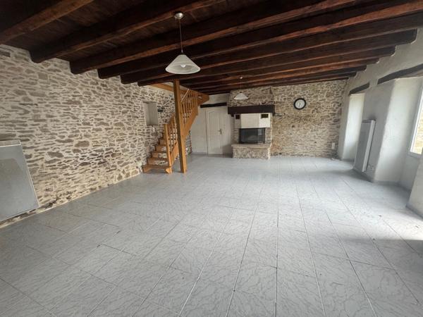 Longère 120 m² habitables sur environ 400 m² de terrain