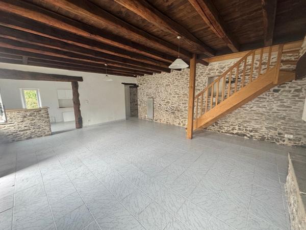 Longère 120 m² habitables sur environ 400 m² de terrain