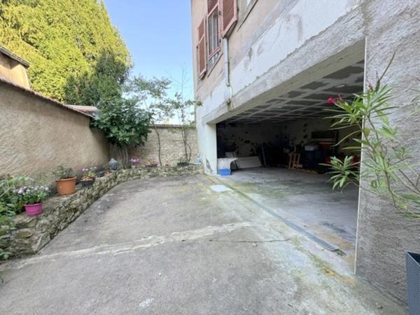 Immeuble de rapport 313 m²