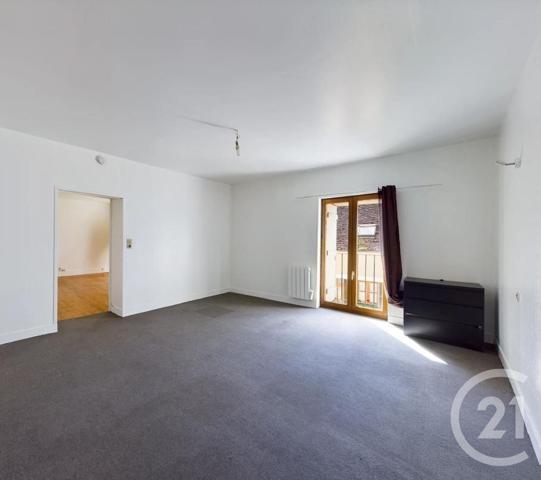 Immeuble à vendre  123 m2 MACHAULT - 77