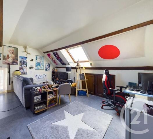 Immeuble à vendre  123 m2 MACHAULT - 77