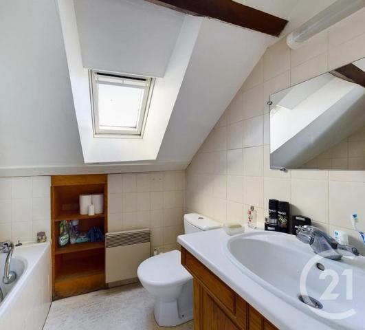 Immeuble à vendre  123 m2 MACHAULT - 77