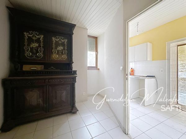 IMMEUBLE A VENDRE - CENTRE DE QUINGEY