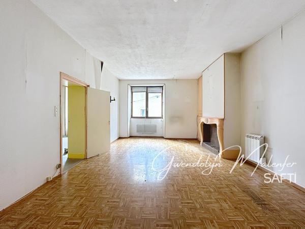 IMMEUBLE A VENDRE - CENTRE DE QUINGEY