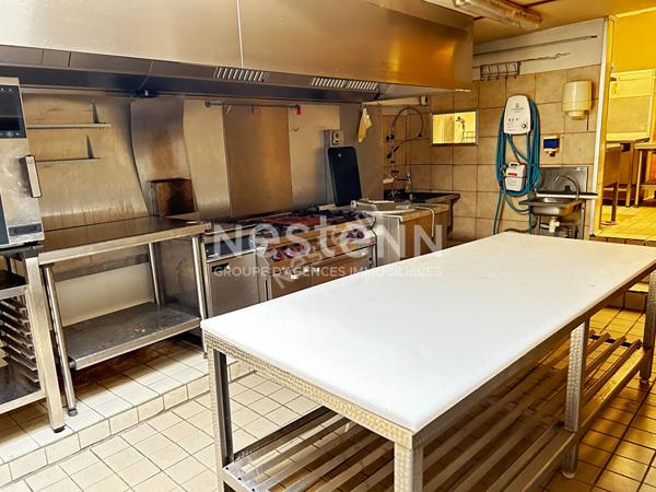 Local Commercial + Appartements au Coeur de Nontron avec Jardin (investissement)