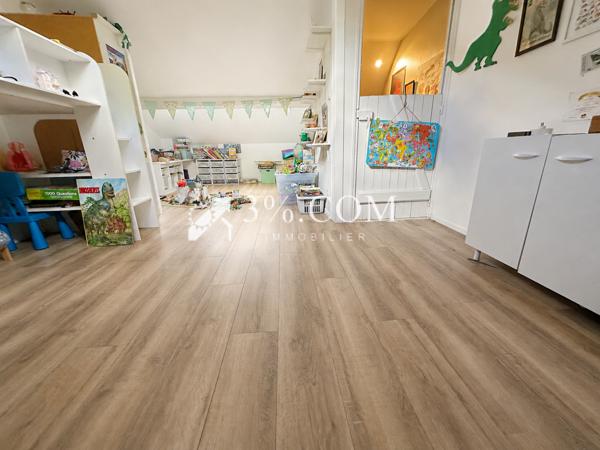 Maison
                                                                                                                                                                                                                                                                                                                        4 pièce(s)                                                                                                                                                                                                          2 chambre(s)                                                                                                                                                                                                          85  m²