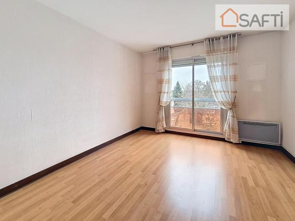 A 11 min du RER, T3 au dernier étage avec terrasse plein sud au calme