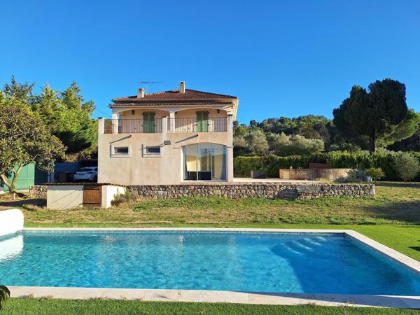 MOUGINS - Maison 6 P habitable sans travaux + piscine DPE B