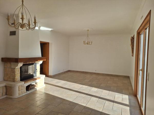 MOUGINS - Maison 6 P habitable sans travaux + piscine DPE B