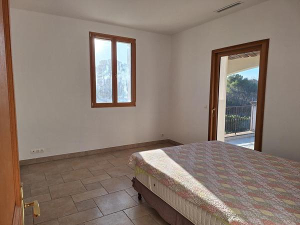 MOUGINS - Maison 6 P habitable sans travaux + piscine DPE B