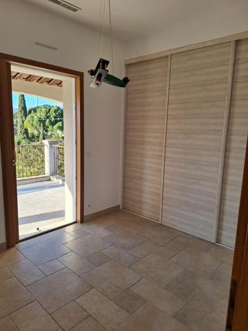 MOUGINS - Maison 6 P habitable sans travaux + piscine DPE B