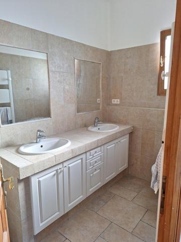 MOUGINS - Maison 6 P habitable sans travaux + piscine DPE B