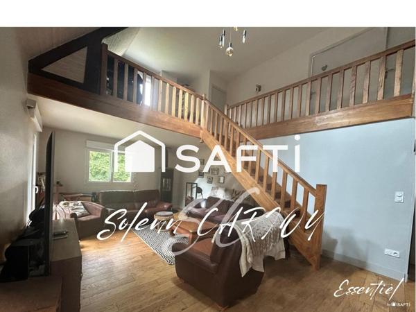 Belle maison traditionnelle sur vaste terrain clos