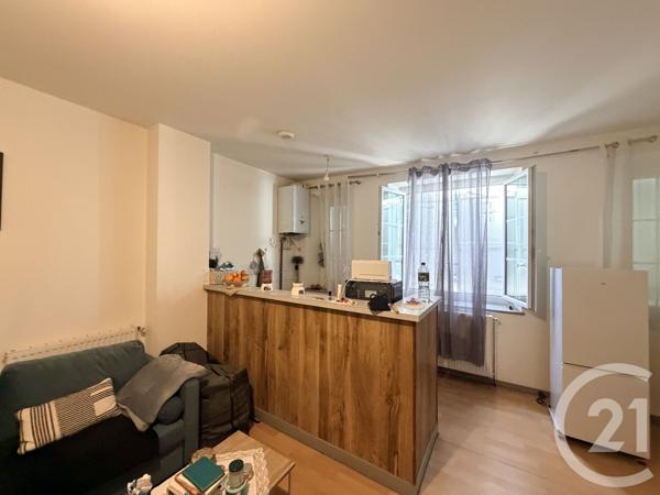 Immeuble à vendre  239 m 2   PERIGUEUX  - 24