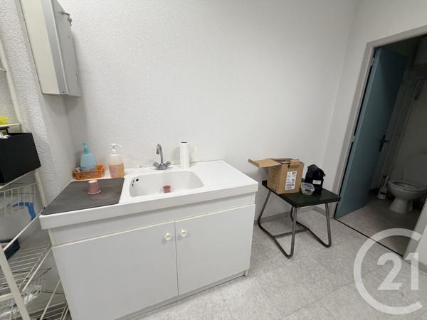Immeuble à vendre  239 m 2   PERIGUEUX  - 24
