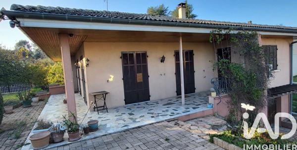 Maison à vendre 6 pièces 143 m² Saint-Genis-Laval